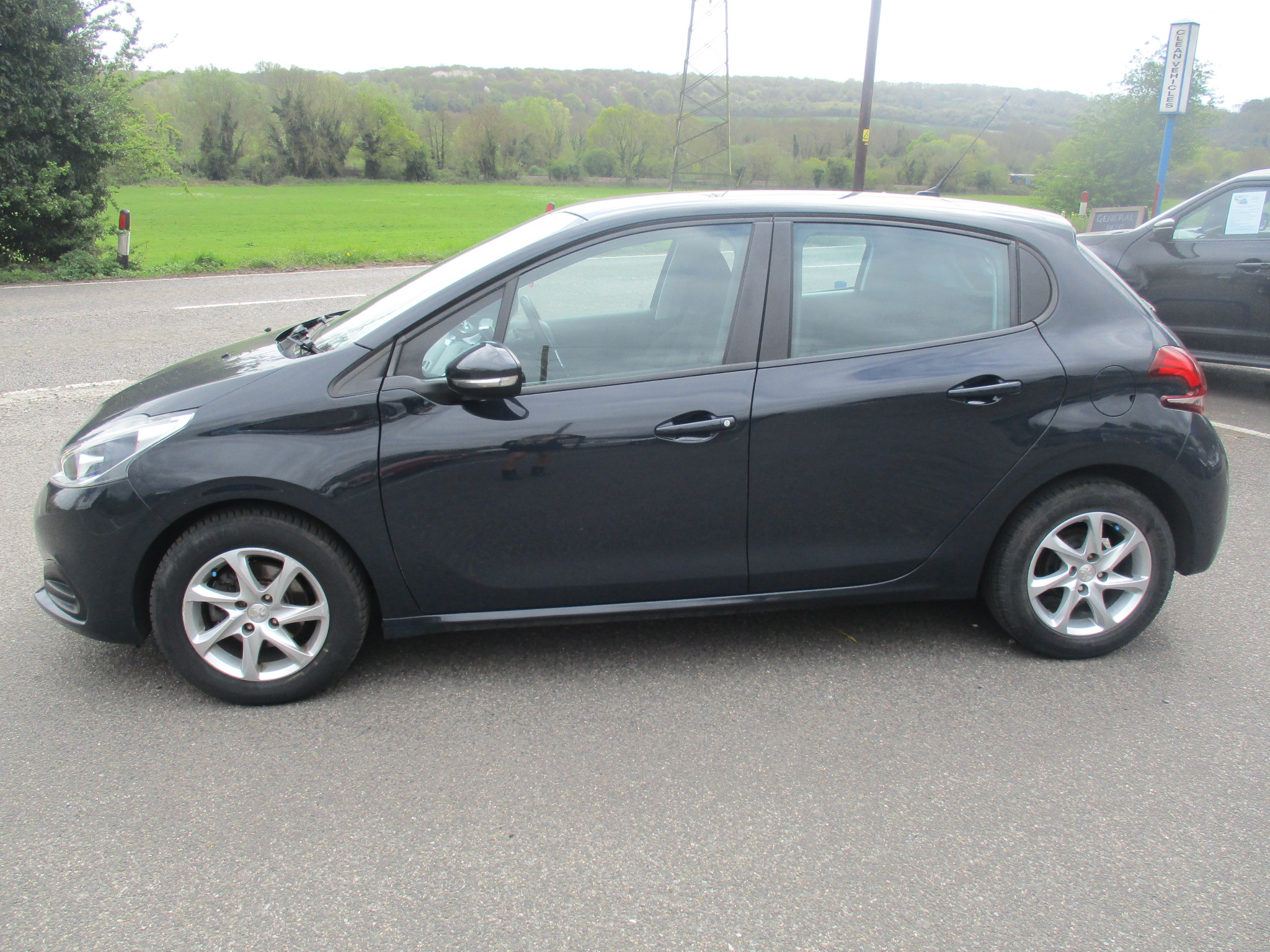 PEUGEOT 208 1.6 BLUE HDI ACTIVE (TURBO DIESEL) 2016